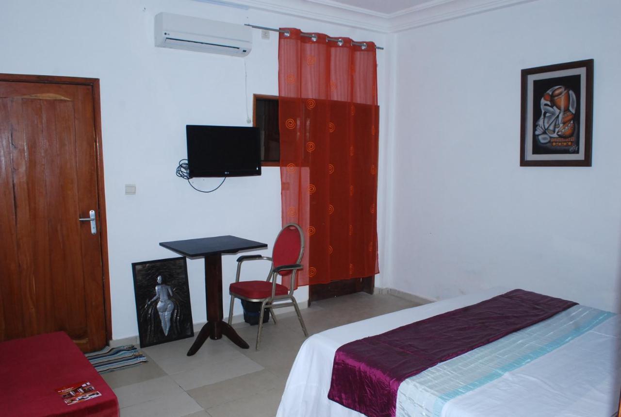 Senateur Hotel Agontinkon Cotonou Eksteriør billede