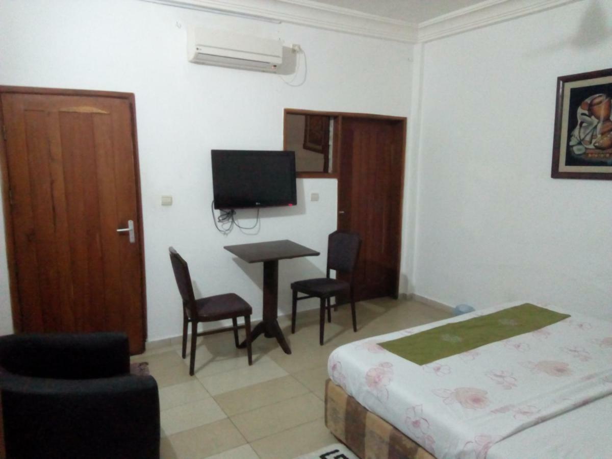 Senateur Hotel Agontinkon Cotonou Eksteriør billede