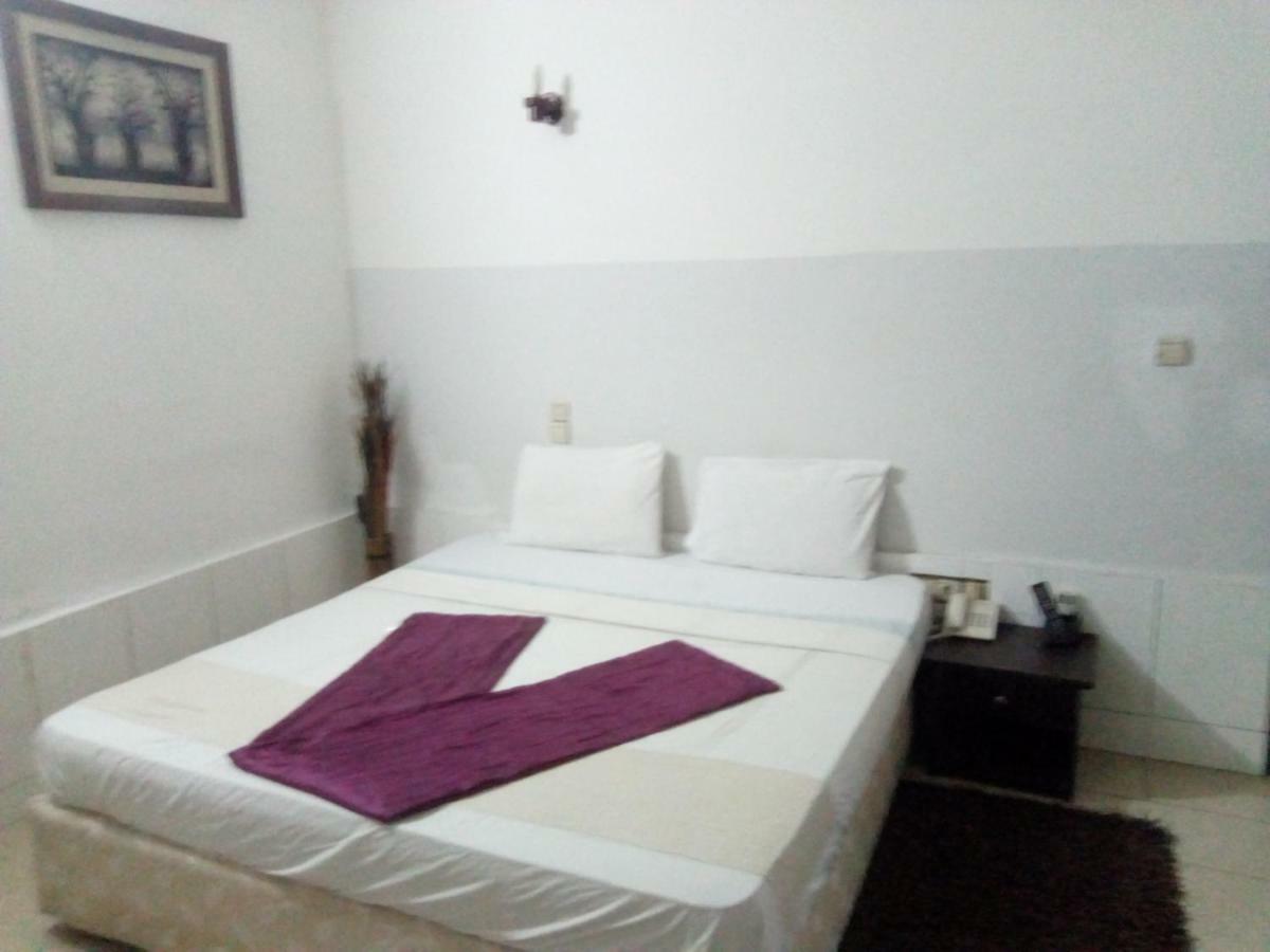 Senateur Hotel Agontinkon Cotonou Eksteriør billede