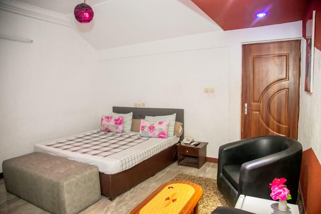 Senateur Hotel Agontinkon Cotonou Eksteriør billede