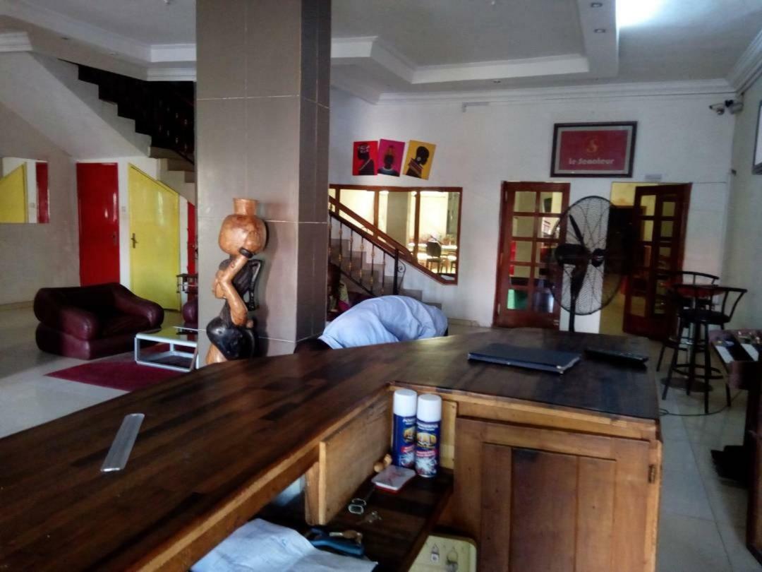 Senateur Hotel Agontinkon Cotonou Eksteriør billede